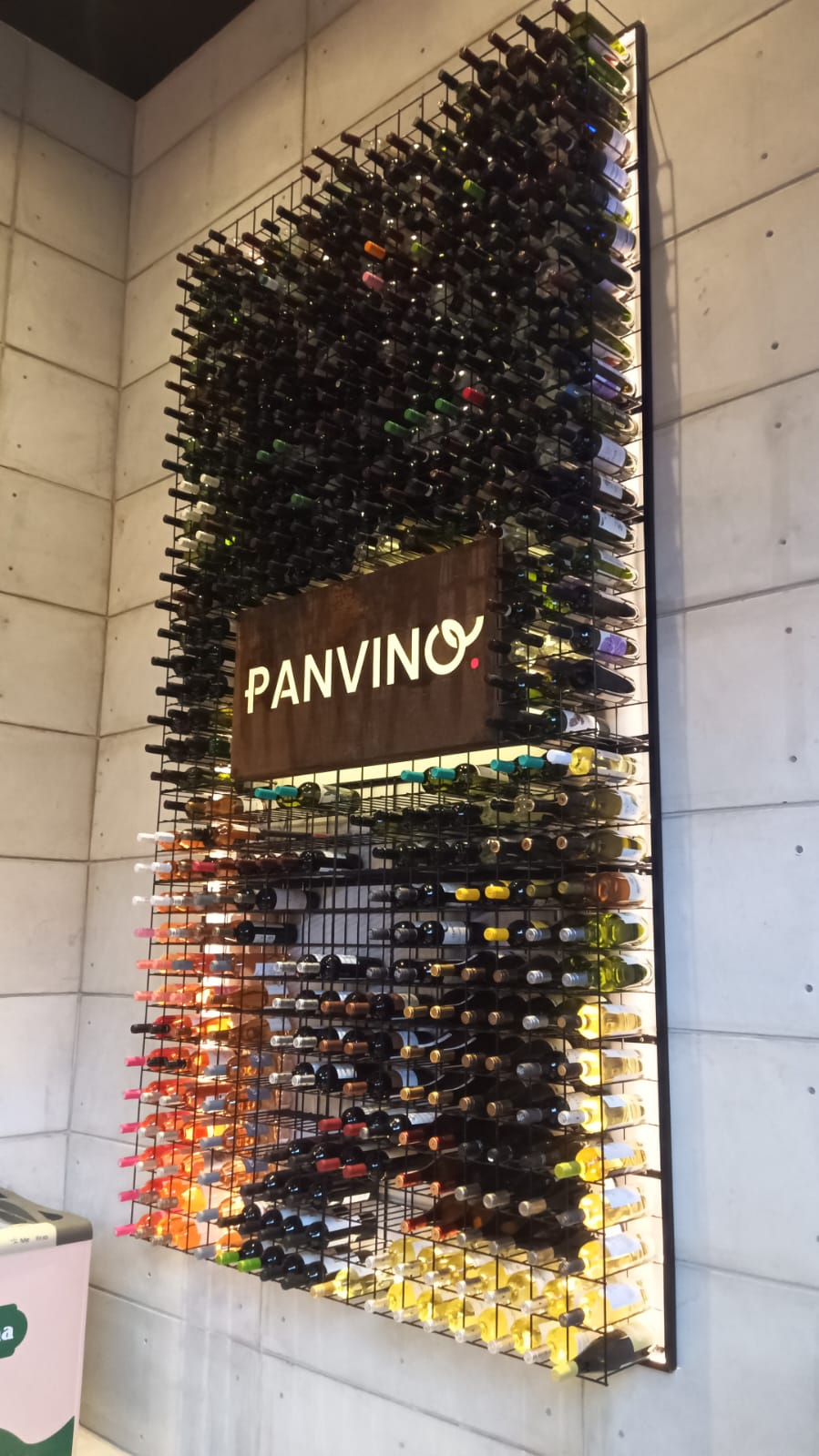 Placa-aço-corten-cortada-a-laser-restaurante-panvino-brooklin.jpg